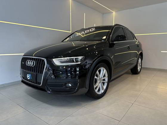 AUDI Q3 2.0 TFSI AMBIENTE QUATTRO 4P GASOLINA S TRONIC